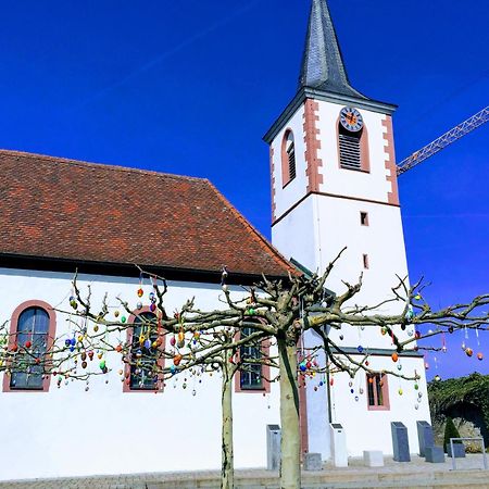 Lichtdurchflutetes Zimmer - Mainwiesen Waldbuttelbrunn Exterior photo